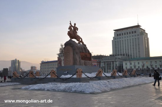 010-011_platz_sukhbaatar.jpg.medium.jpeg