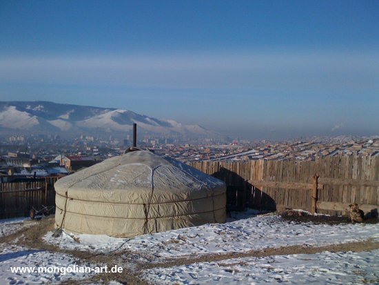 424-465_yurt_in_ulaan-baatar.jpg.medium.jpeg