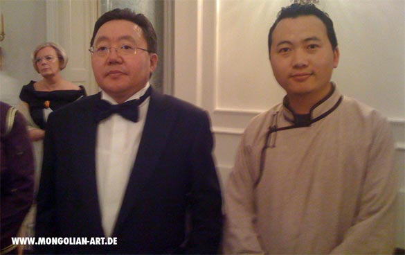 Tsakhia Elbegdorj, Prsident der Mongolei, und OTGO art, Schloss Bellevue Berlin, 29.03.2012